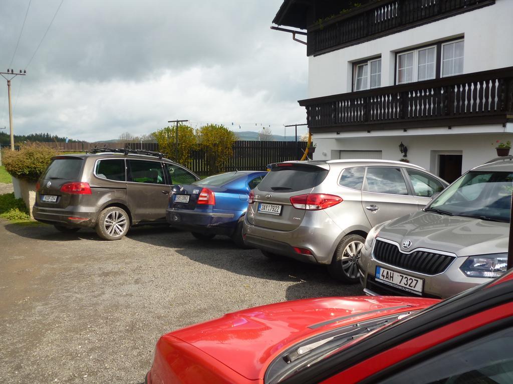 Pension Pugner Vysoke nad Jizerou Luaran gambar